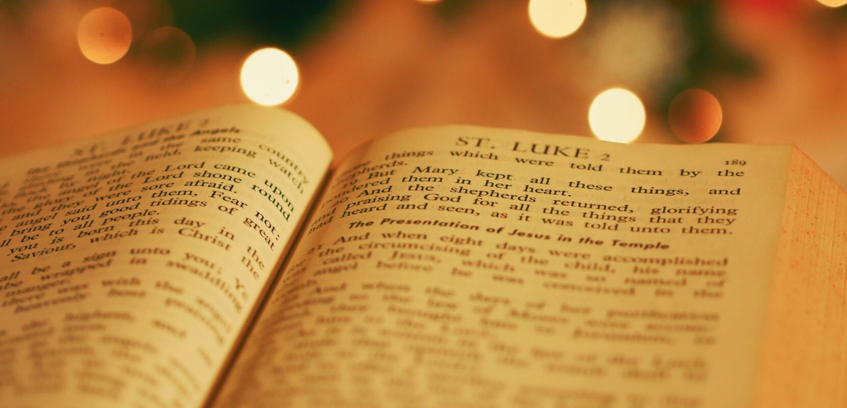 the bible open to luke 2 which talks about advent and living with expectation
